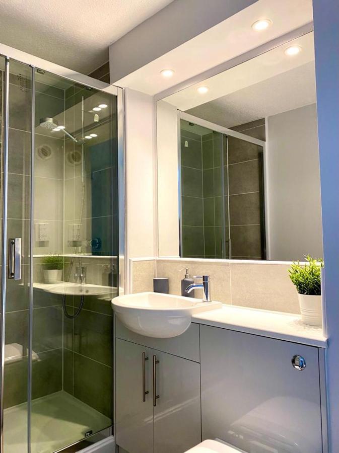 Corstorphine Townhouse: Spacious Stay Near Murrayfield with Garden Edinburgh Exterior photo