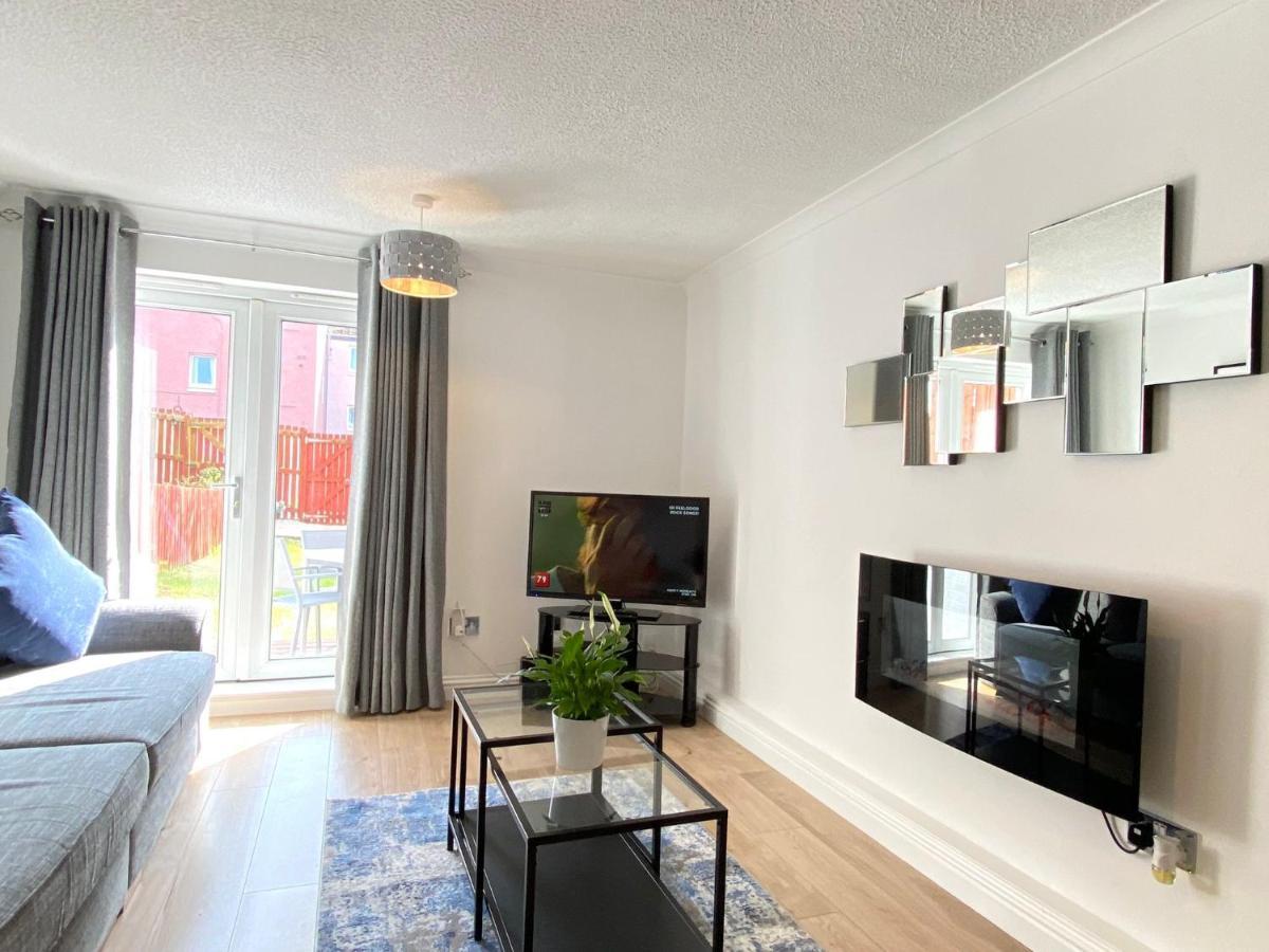 Corstorphine Townhouse: Spacious Stay Near Murrayfield with Garden Edinburgh Exterior photo
