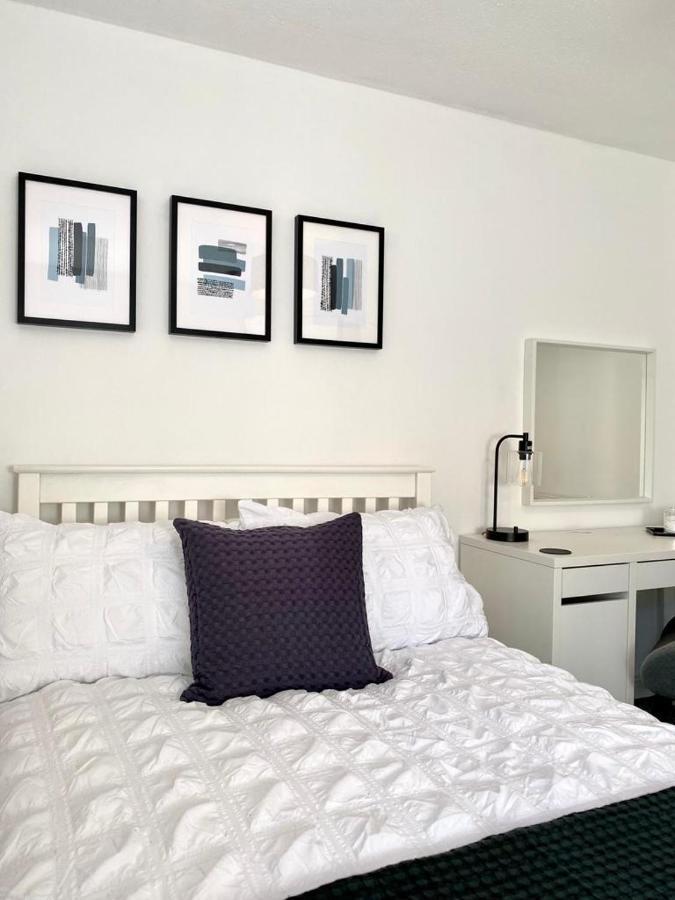 Corstorphine Townhouse: Spacious Stay Near Murrayfield with Garden Edinburgh Exterior photo
